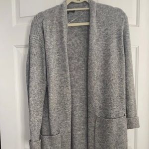 Gray long sleeve cardigan